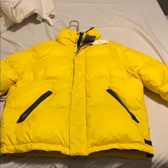 Yellow Down , puffer racket - Picture 1 of 5